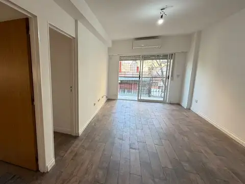 Helguera 4700, Piso 2