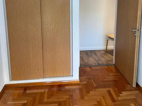 Helguera 4700, Piso 2
