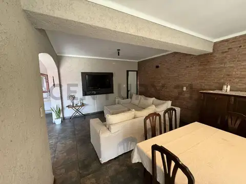 Casa en Venta en Godoy Cruz, USD 365.000
