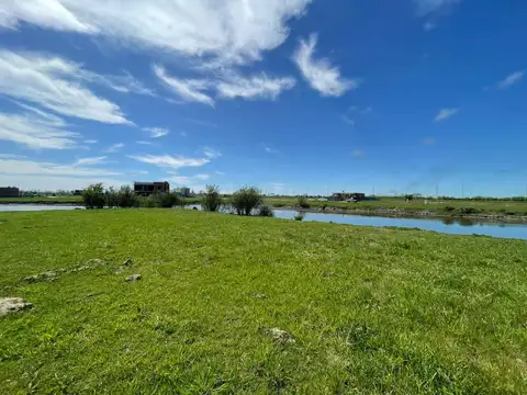 Terreno en Venta en Berazategui, USD 85.000