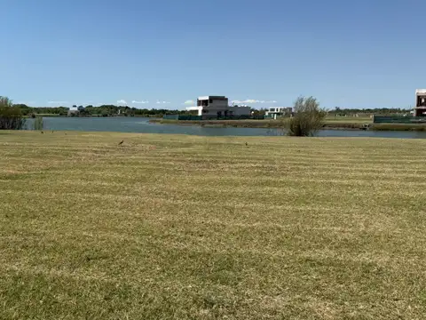 Terreno en Venta 46  mts Fondo