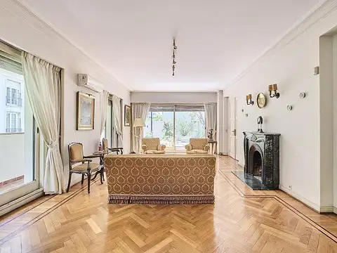 Departamento en Venta de 5 dormitorios