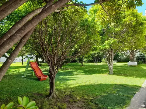 Av. Caseros  al 3400