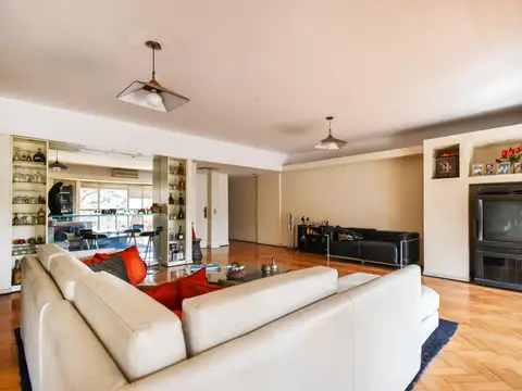 Departamento en Venta con 2 cocheras