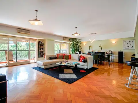 VENTA PISO - 6 Ambientes Frente al  Botanico