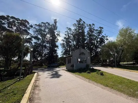 Venta de lotes 403 m² en Las Lomas de Miramar.