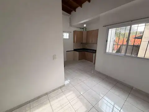 Departamento en Jose León Suarez