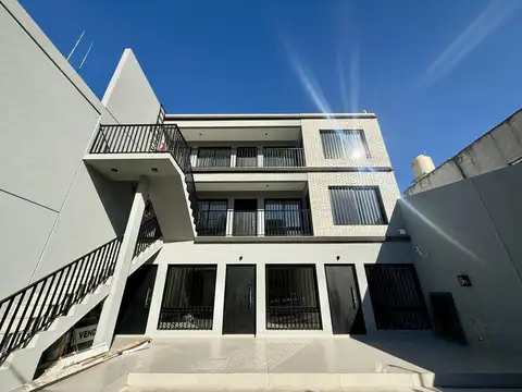 Venta de Departamento 2 ambientes de pozo (2° A) - El Palomar