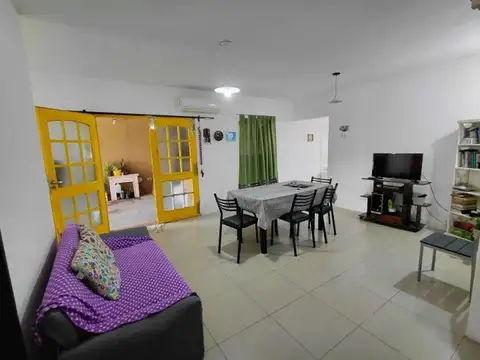 Casa en venta de tres dormitorios