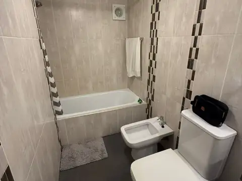 Departamento 7 ambientes con 4 baños