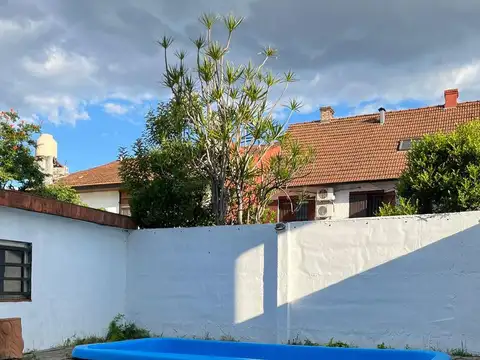 PH con gran jardín, pileta. Olivos