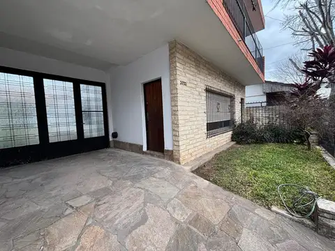 Depto Tipo Casa en Alquiler de 2 dormitorios