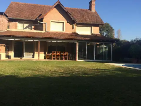Casa en Venta de 5 dormitorios