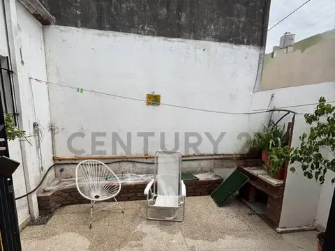 40 Entre 21 y 22 1300, Piso 0