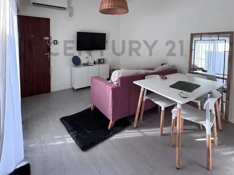 40 Entre 21 y 22 1300, Piso 0