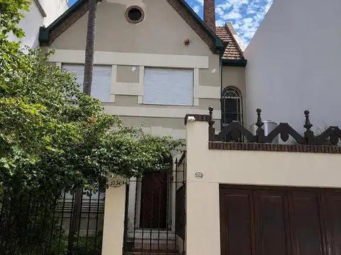 EXCELENTE CASA EN BELGRANO