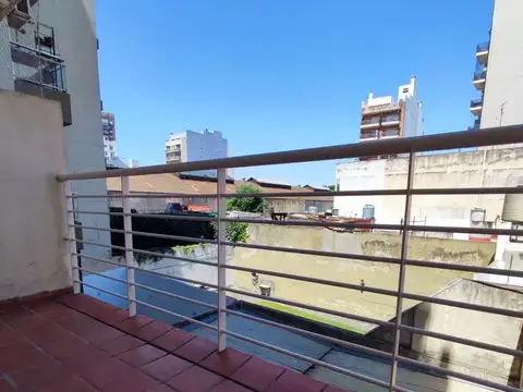 Monoambiente super amplio con balcon y amenities en Villa Urquiza