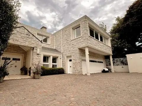 Casa en Venta en Los Troncos