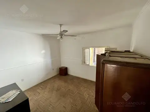 Casa en Alquiler con 1 cochera