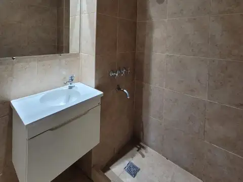 EXCELENTE MONOAMBIENTE - BAJAS EXPENSAS