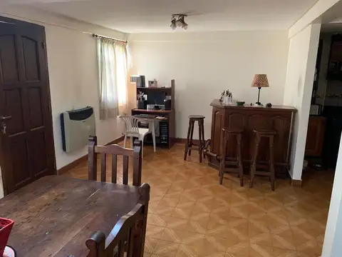Depto Tipo Casa en Venta de 6 ambientes