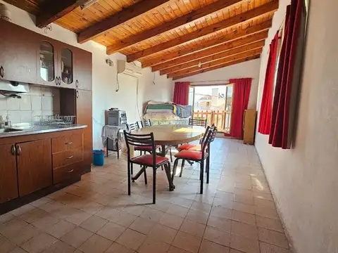 Casa 3 ambientes con 1 baño