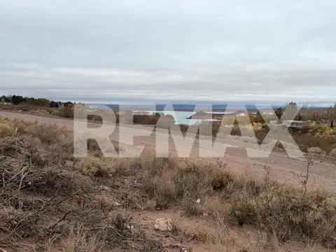 TERRENO EN VENTA CHOCON 450 M2