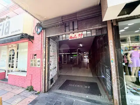 Local en Venta 40 años