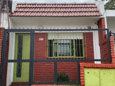 Ph en Venta con 1 Dormitorio, Patio, Living-Comedor, Cocina Integrada, Baño completo