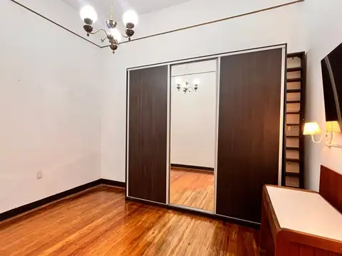 Depto Tipo Casa en Venta 56 años