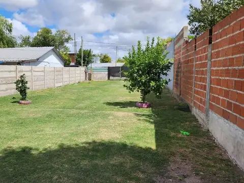 Calle 141 e/ 522 y 523 - San Carlos - La Plata 900