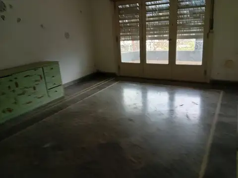 Belgrano 100, Piso 1