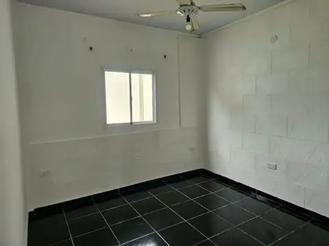 Departamento en Alquiler en Reconquista, $ 300.000