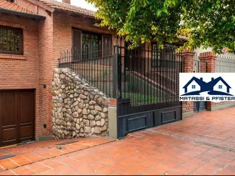 EXCELENTE Casa ZONA SHOPPING