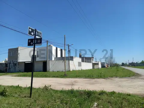 Venta de Lote en La Plata (Olmos, Gigante del Oeste)