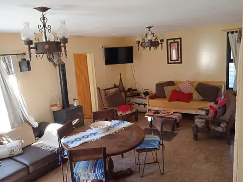 Casa en Venta con 4 cocheras