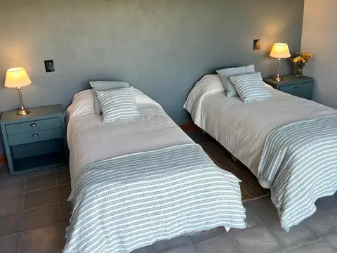 Casa 5 ambientes con 3 baños