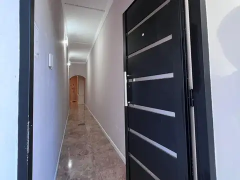 Casa 2 ambientes con 3 baños