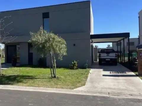 Casa en Venta 1 año