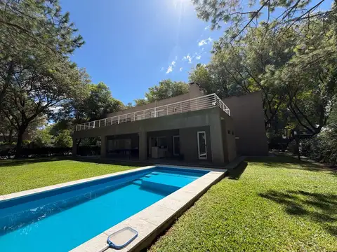 Casa de 3 dormitorios en Puerto Paraíso