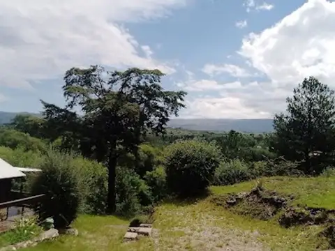 Casa en Venta con 4 cocheras