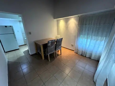Depto Tipo Casa en Alquiler de 2 ambientes