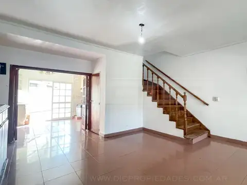 Depto Tipo Casa en Venta de 3 dormitorios