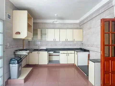 Depto Tipo Casa 4 ambientes con 1 baño