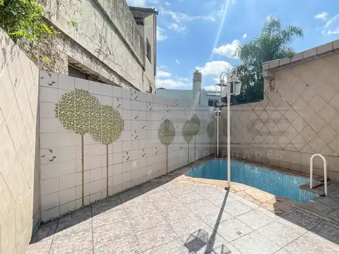 Depto Tipo Casa en Venta 50 años