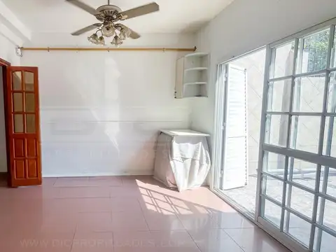 Depto Tipo Casa en Venta con 2 cocheras