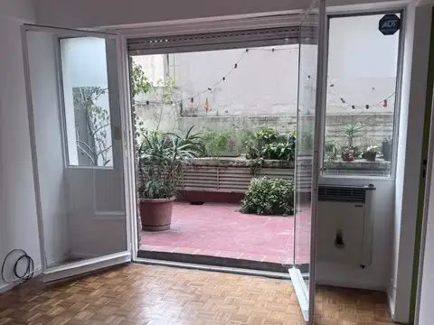 Departamento en 1º Piso Lateral Todos Los Ambientes a Patio Terraza de 7 X 3,10!