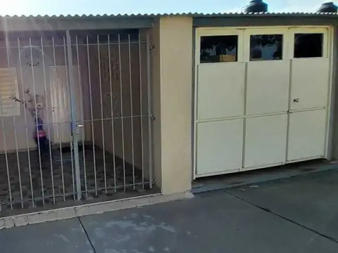 Casa - venta - argentina, santa fe - pasaje publico 8800