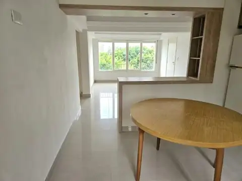 Depto Tipo Casa en Alquiler de 2 dormitorios