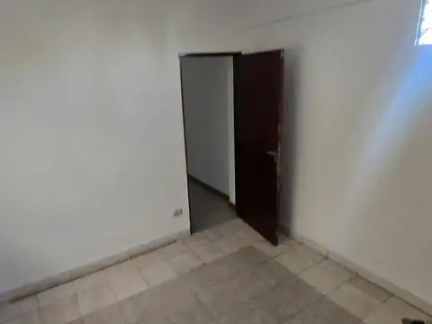 Departamento en Alquiler en Jose Leon Suarez, $ 260.000